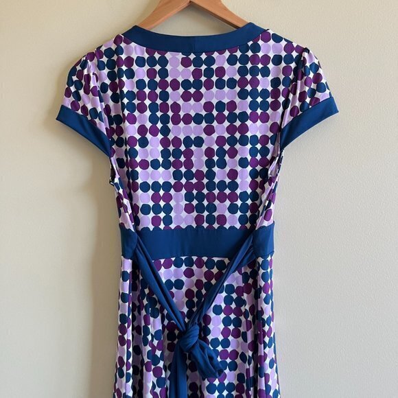 Bcbgmaxazria Dots Print Midi Flare Dress Split Neck Short Sleeve Belted … - Picture 7 of 8